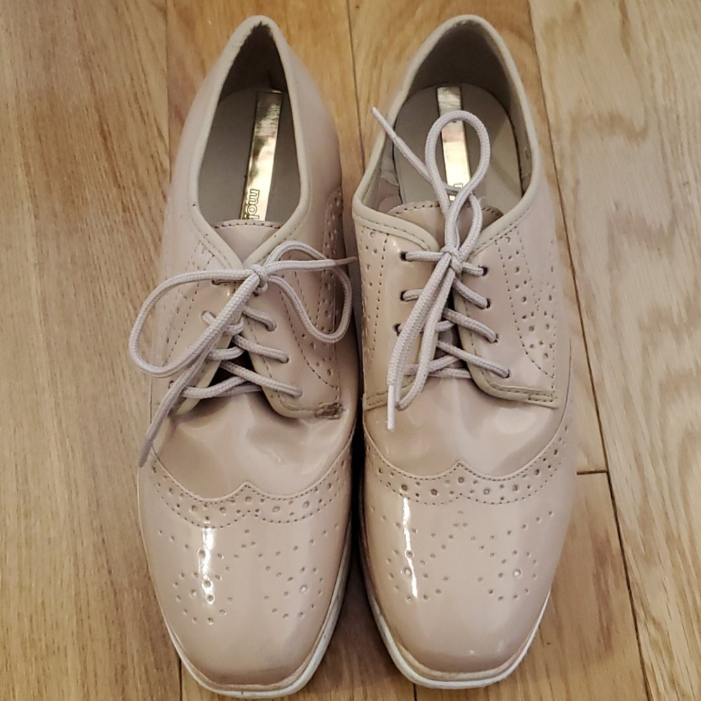 Shoes - Picture 3 of 5